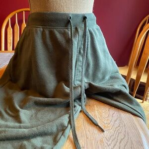 SOLD Weatherproof Men's Vintage 1948 Jogger Pants, XL Slim Tapered Fit Gym Box